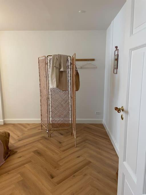 Nyrenoveret Charmerende Lejlighed I Odense C! Apartment ภายนอก รูปภาพ