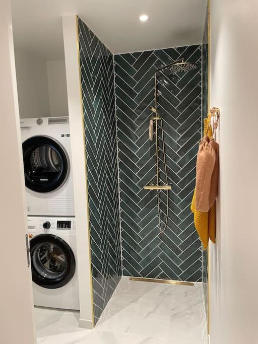 Nyrenoveret Charmerende Lejlighed I Odense C! Apartment ภายนอก รูปภาพ